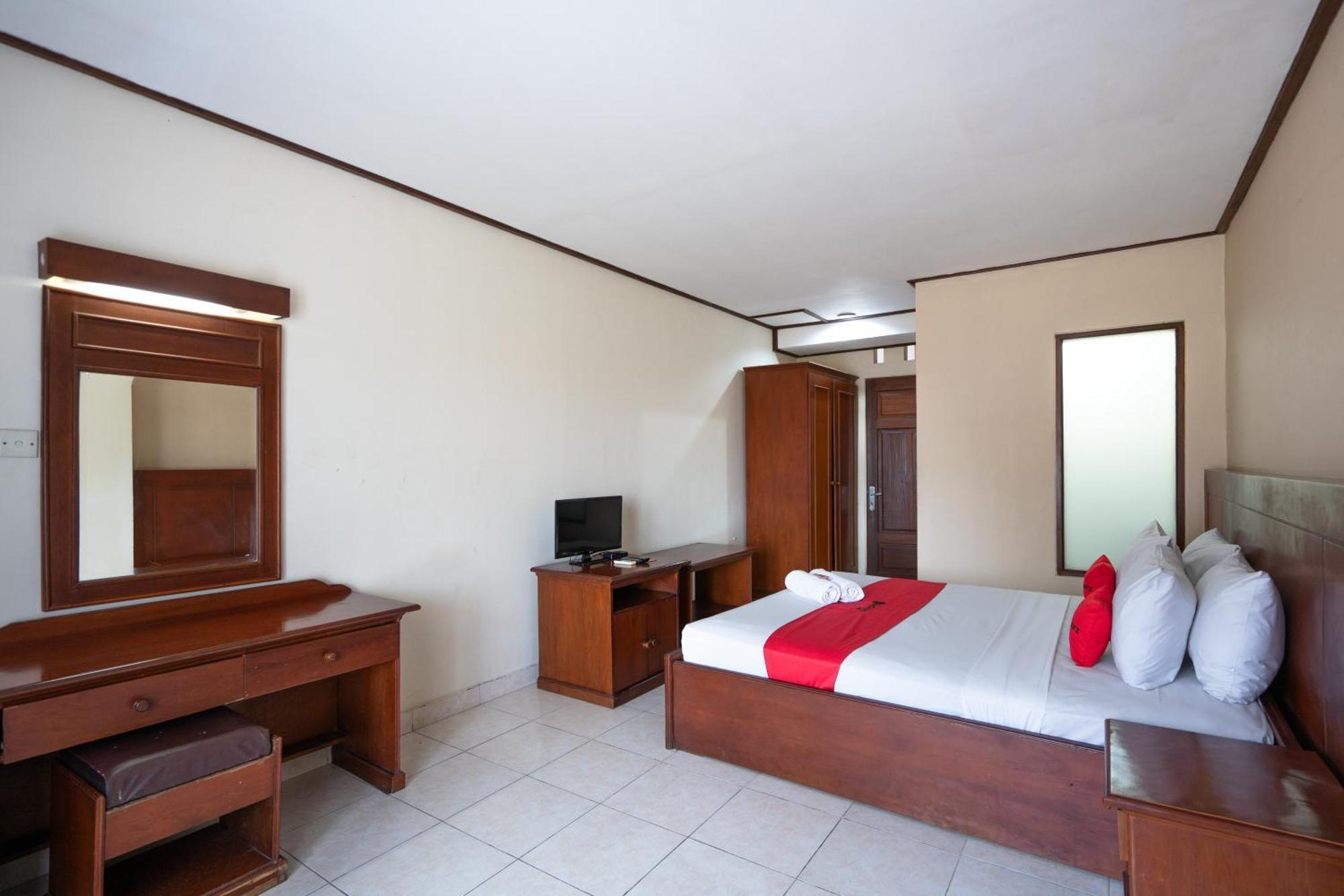 Reddoorz Plus At Mahajaya Hotel Denpasar Exterior foto